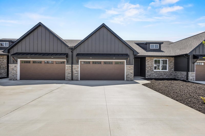 3385 Shawano Ave, Green Bay, WI 54313