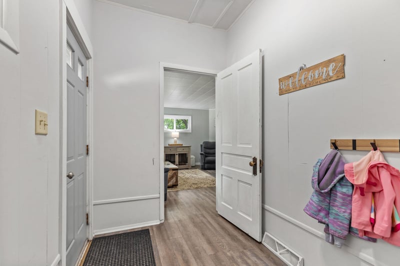 833 Jefferson St, Oshkosh, WI 54901