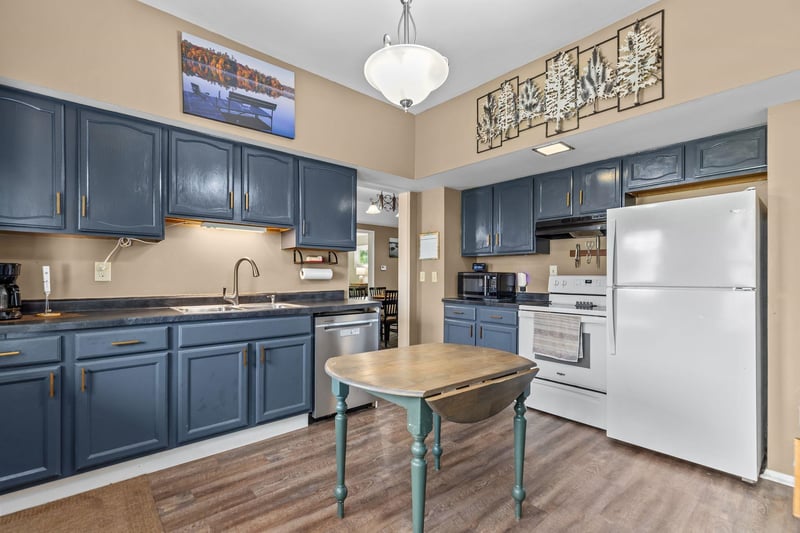 833 Jefferson St, Oshkosh, WI 54901
