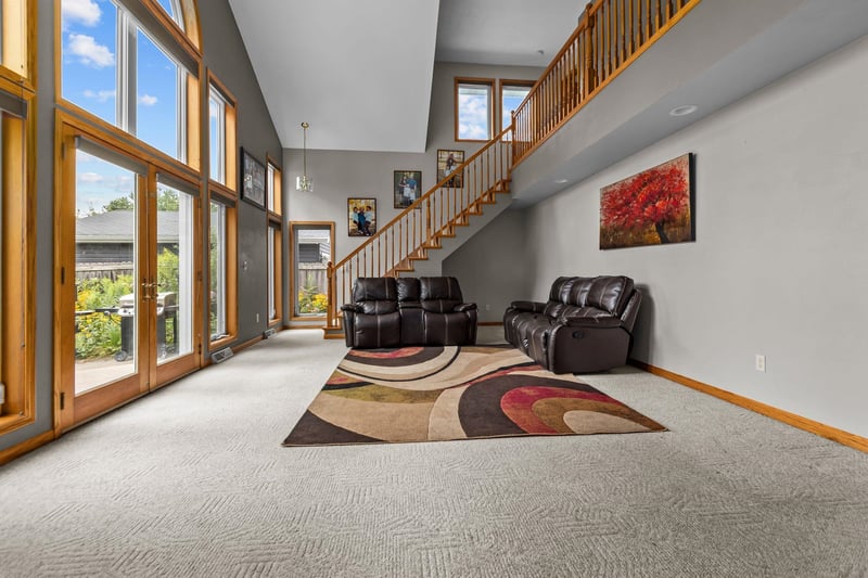 2345 Brantwood Dr, Neenah, WI 54956