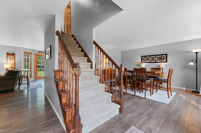 2906 Sunray Ln, Green Bay, WI 54313