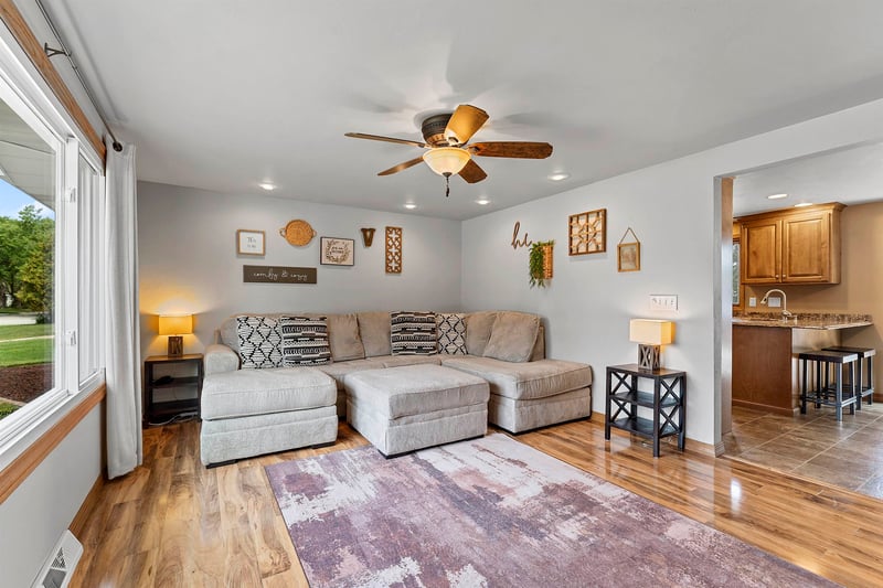 2423 Hampton Ave, Green Bay, WI 54311