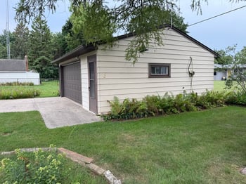 1909 Simpson St, Oshkosh, WI 54902-6844