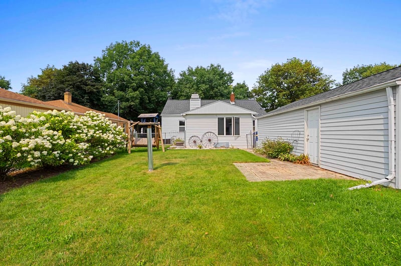 1139 Kellogg St, Green Bay, WI 54303-3014