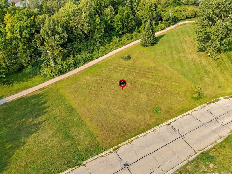 Golden Sands Ave #34, Cecil, WI 54111