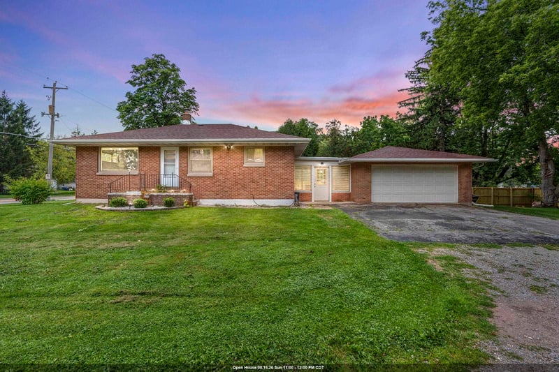 1412 W 9th Ave, Oshkosh, WI 54902