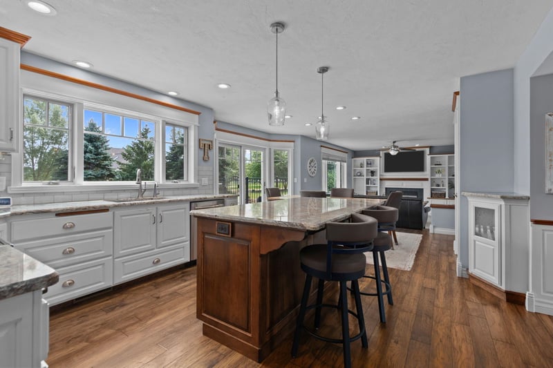 W685 River View Ct, Kaukauna, WI 54130-9667