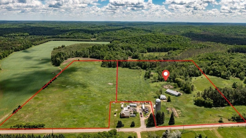 Hillview Rd, Antigo, WI 54409