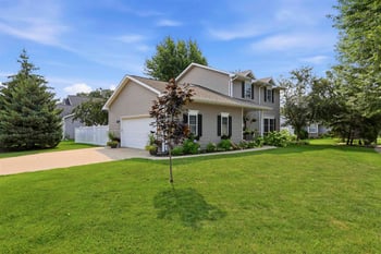 1520 Wellington Dr, Oshkosh, WI 54904