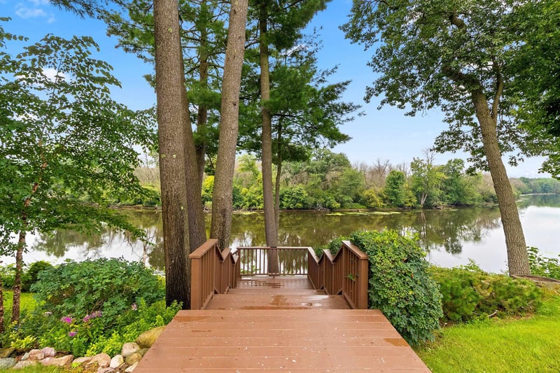 1135 S Main St #11, Shawano, WI 54166