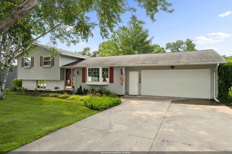 1138 Anchor Dr, Green Bay, WI 54313