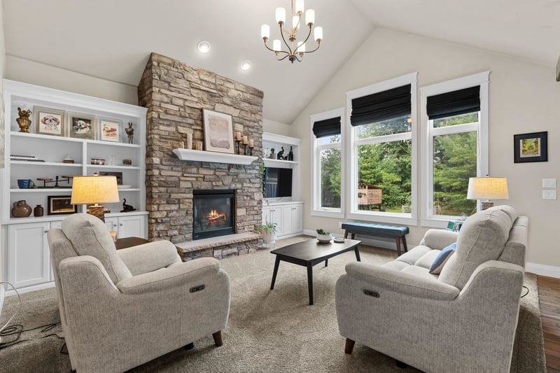 1951 Jacobsen Rd, Neenah, WI 54956
