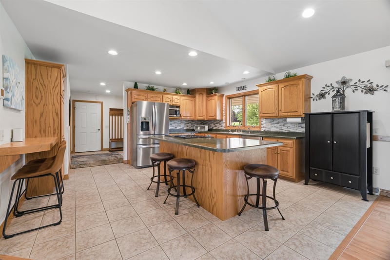 2117 Deer Haven Rd, Greenleaf, WI 54126