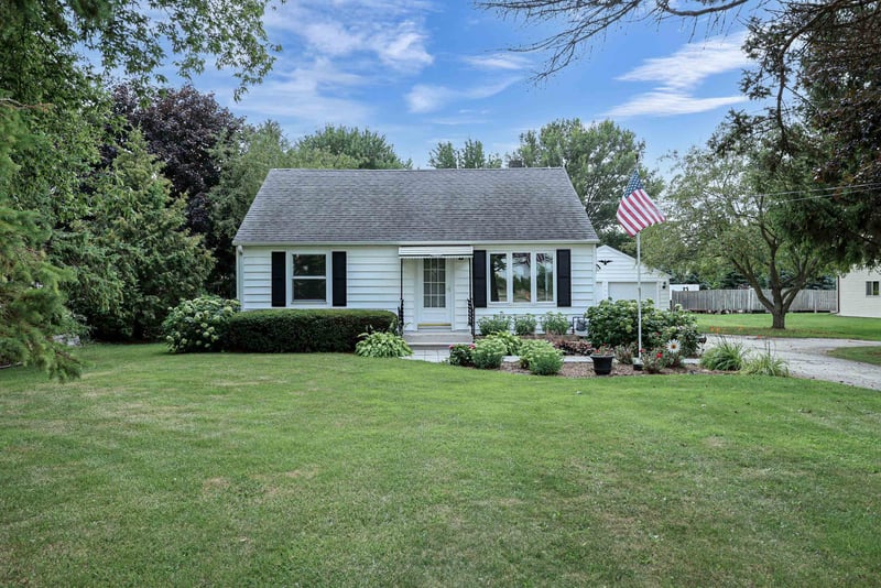 W6273 Old Highway Rd, Menasha, WI 54952