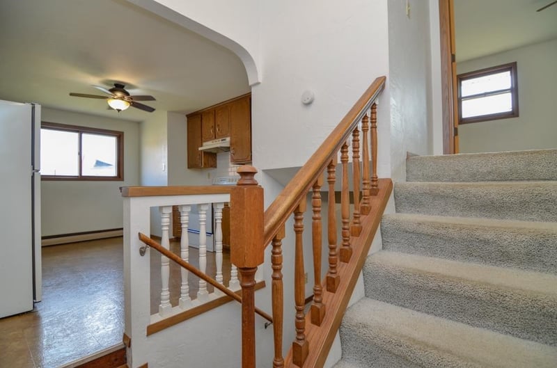 1666 Victoria Ct, Green Bay, WI 54302