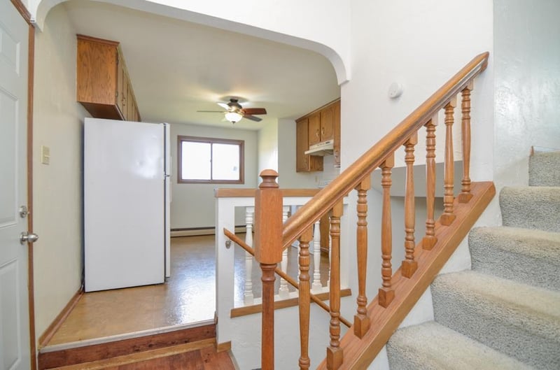 1666 Victoria Ct, Green Bay, WI 54302