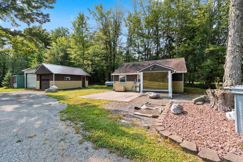 17294 S Thielke Rd, Lakewood, WI 54138