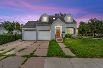 615 W Bent Ave, Oshkosh, WI 54901