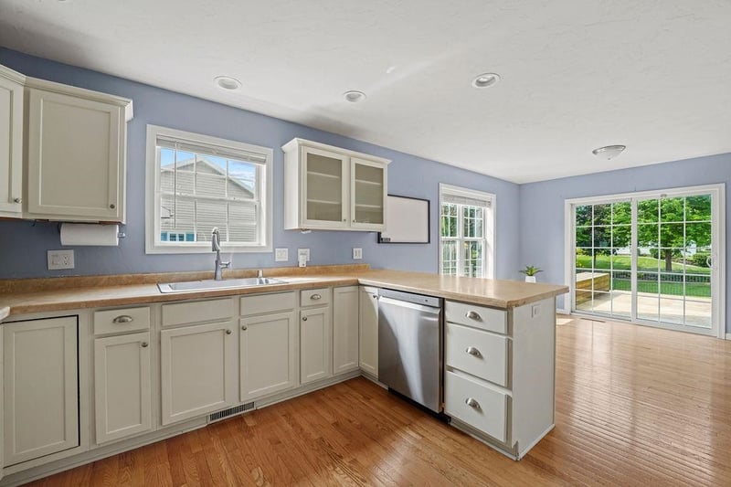 4111 N Trailway Ln, Appleton, WI 54913