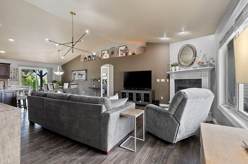 3182 Primrose Ln, Green Bay, WI 54313