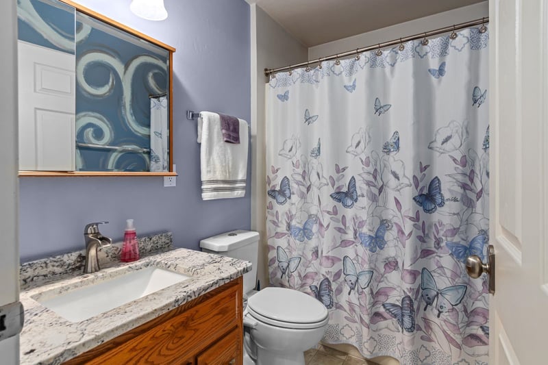 2181 Bufflehead Ln, Green Bay, WI 54311-6077
