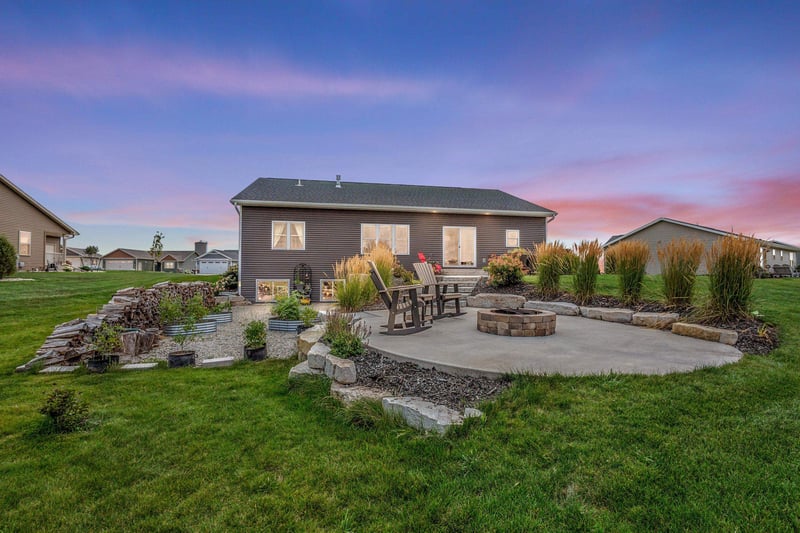 2971 S Weiler Rd, Kaukauna, WI 54130
