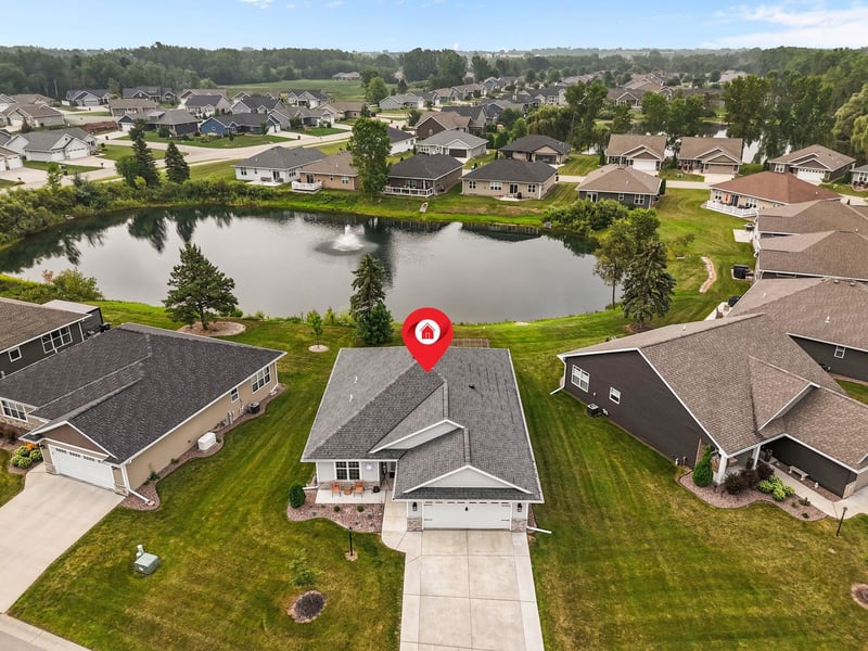 5084 N Milkweed Trl, Appleton, WI 54913