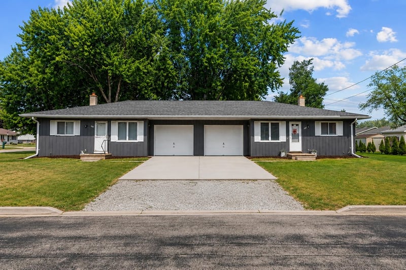 1500 Greendale St, Menasha, WI 54952-2621