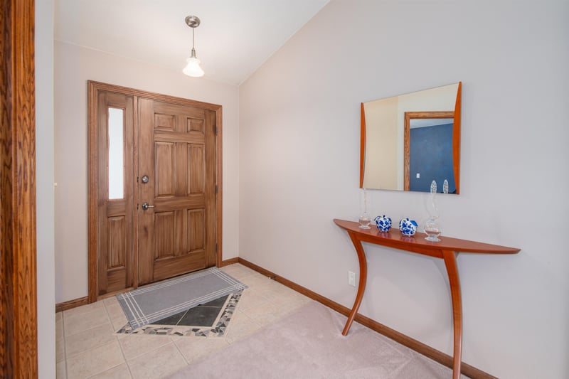 W2416 Snowberry Dr, Appleton, WI 54915