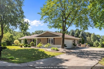 5771 St Ives Rd, Oshkosh, WI 54904-9730