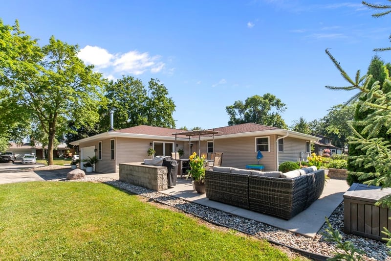5771 St Ives Rd, Oshkosh, WI 54904-9730