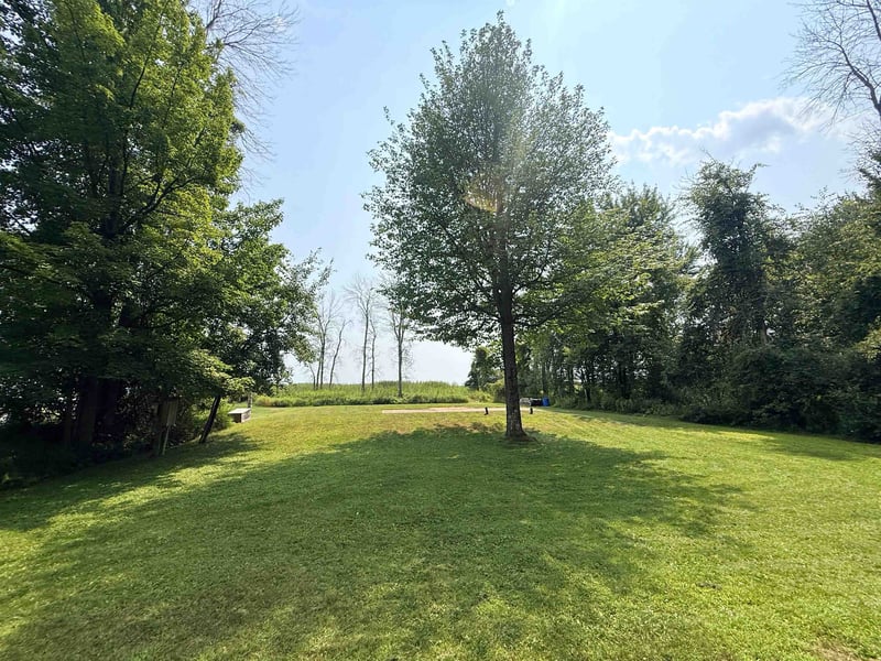 245 Bay Rd, Peshtigo, WI 54157