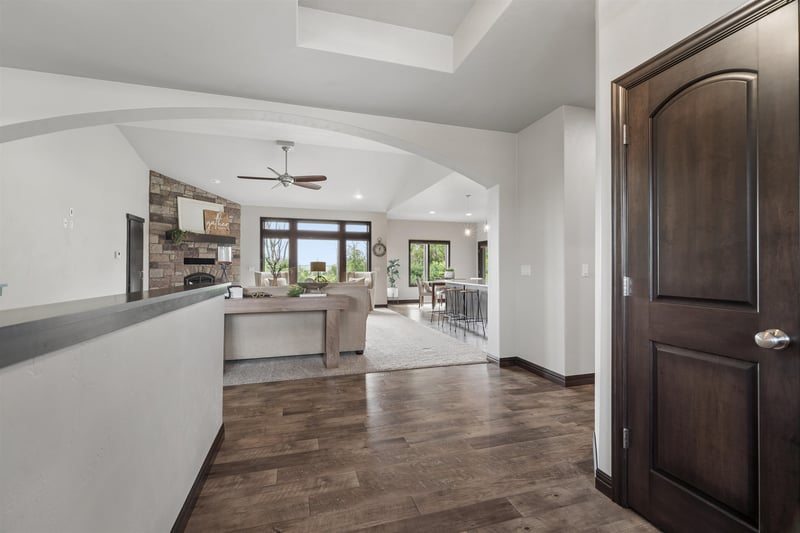 W5975 Autumn Hills Pw, Appleton, WI 54913