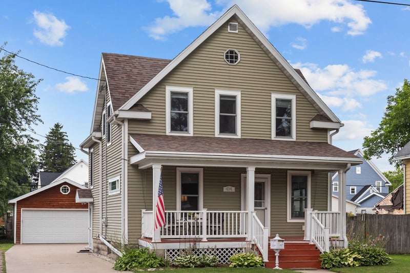 414 E Spring St, Appleton, WI 54911-4956