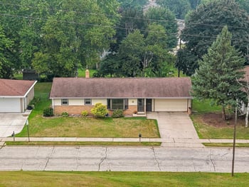 374 Skyline Blvd, Green Bay, WI 54302-3344
