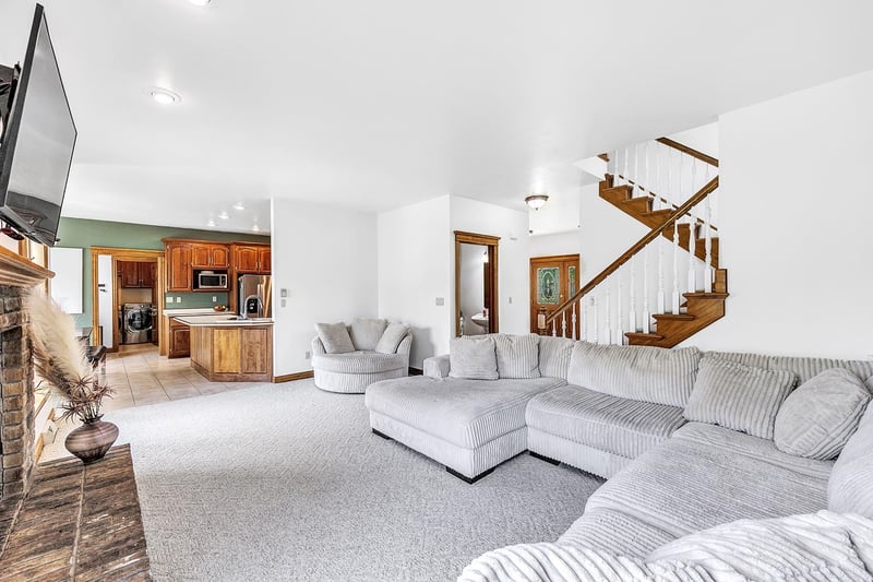 3174 Atlantis Dr, Green Bay, WI 54313
