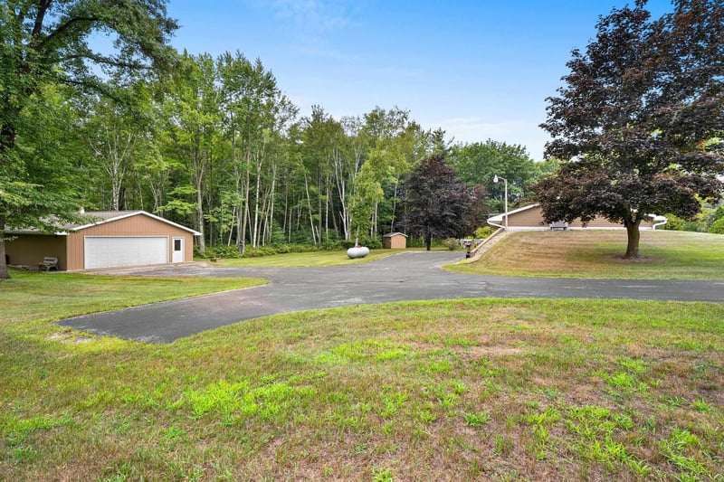 5895 State Hwy 22, Lena, WI 54129