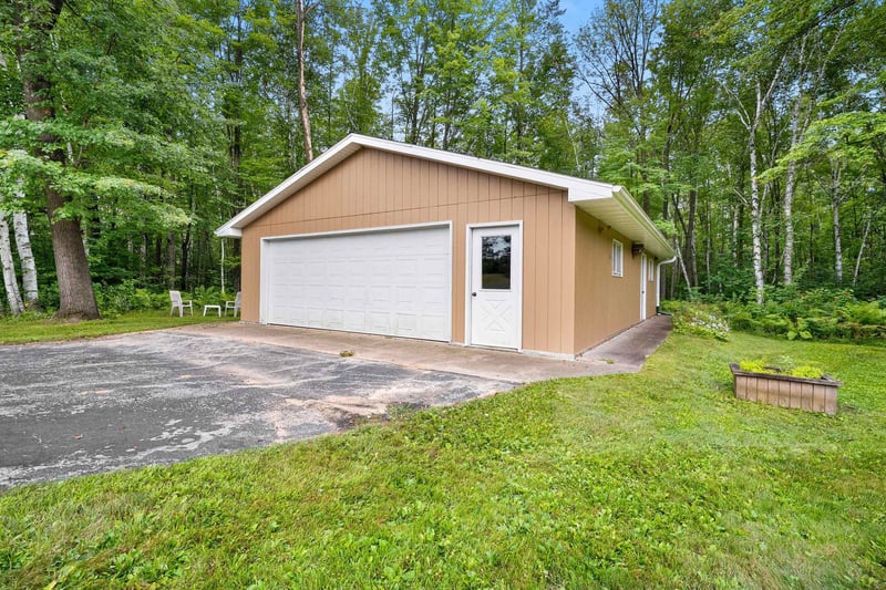 5895 State Hwy 22, Lena, WI 54139