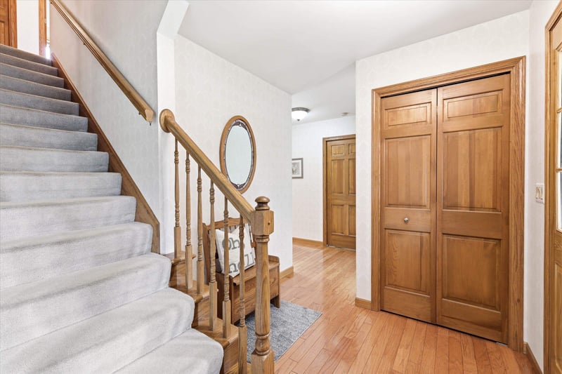 1990 Tyler Ln, De Pere, WI 54115