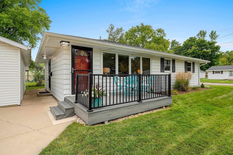 1404 Spence St, Green Bay, WI 54304-3242