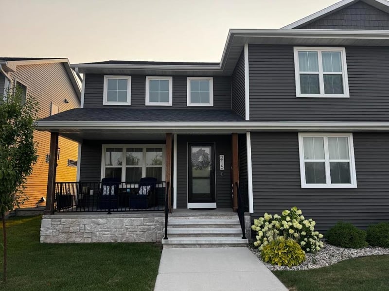 215 Red Cedar Pw, Kimberly, WI 54136