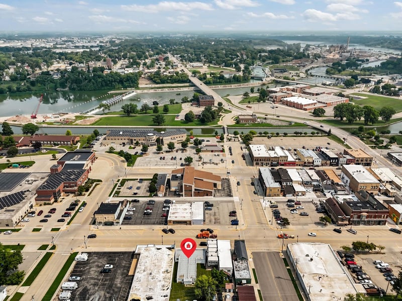 117 W 3rd St, Kaukauna, WI 54130-2444