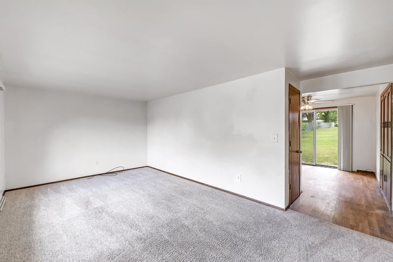 1676 Klaus St, Greenleaf, WI 54126