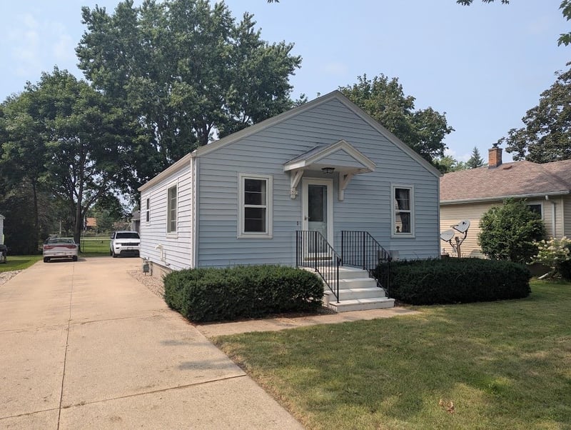 1335 Sherrin St, Oshkosh, WI 54904