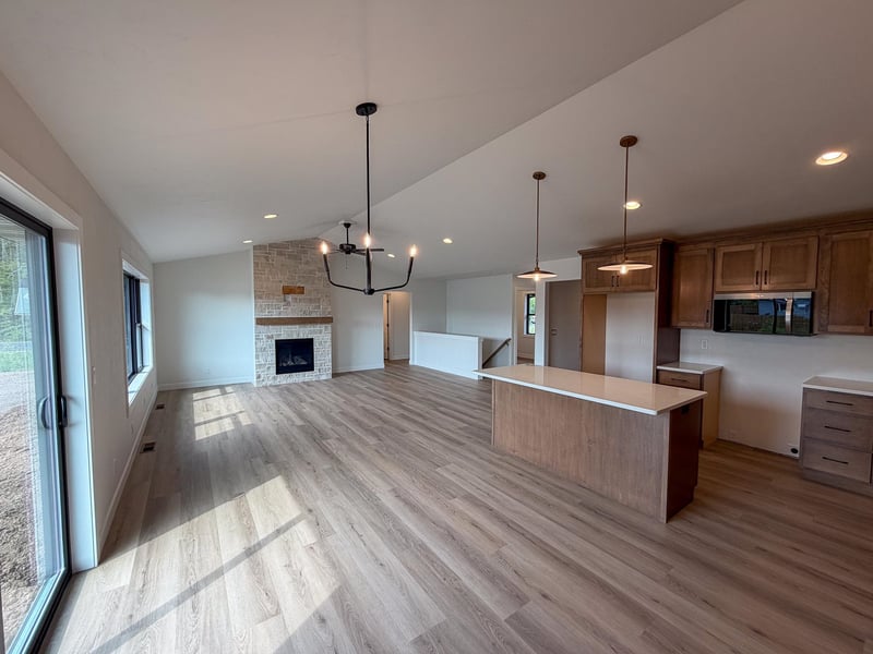N8891 Killarney Way, Appleton, WI 54952