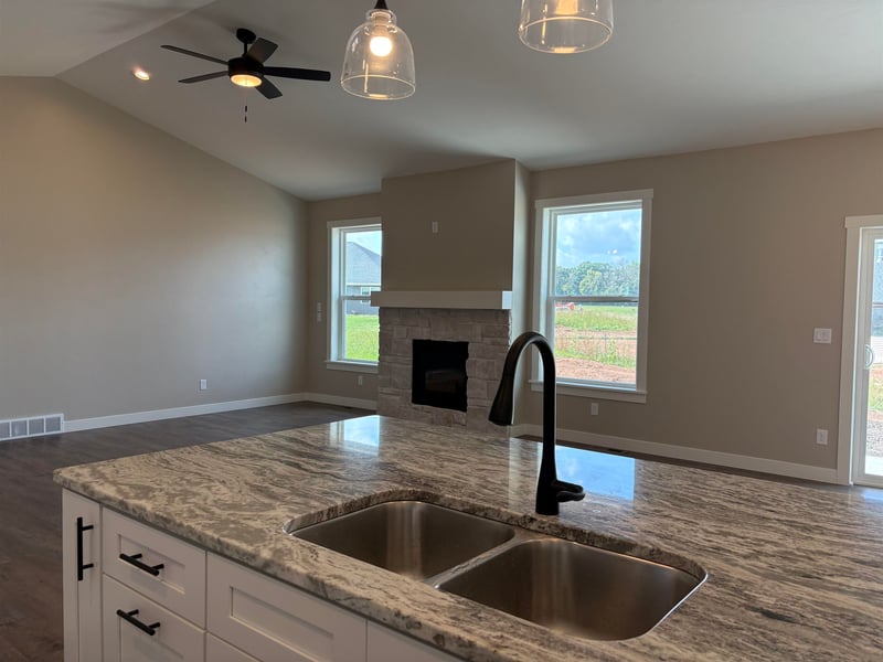 8339 Marlo Ave, Neenah, WI 54956