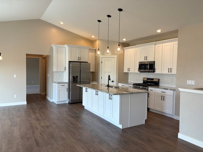 8339 Marlo Ave, Neenah, WI 54956
