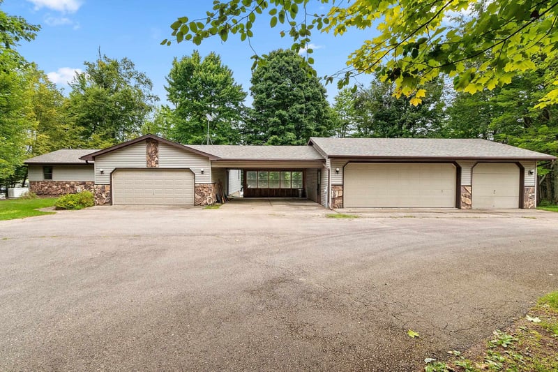 17661 Dencur Ln, Townsend, WI 54175