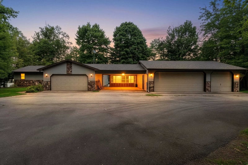 17661 Dencur Ln, Townsend, WI 54175