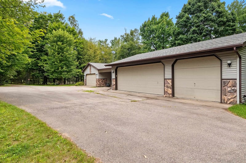 17661 Dencur Ln, Townsend, WI 54175
